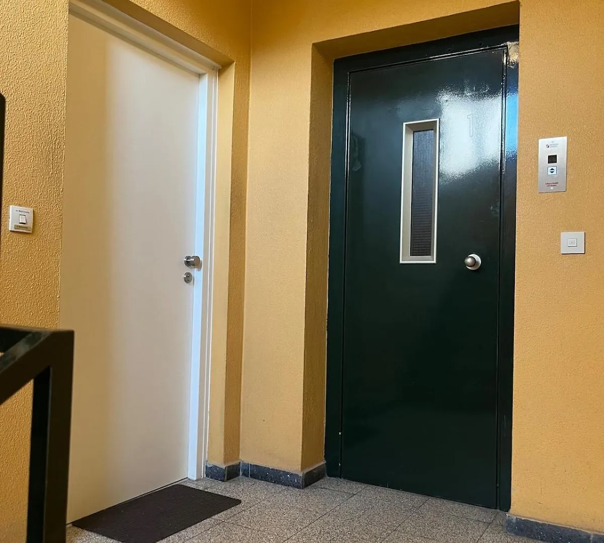 Modern Apartment In ニュルンベルク